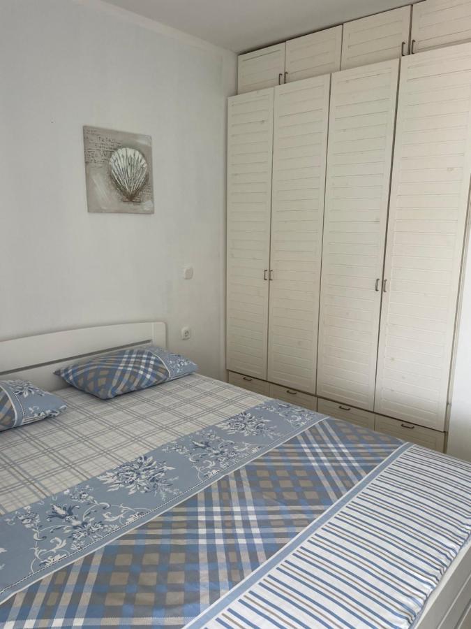 Sea View Apartment Sveti Stefan Eksteriør billede